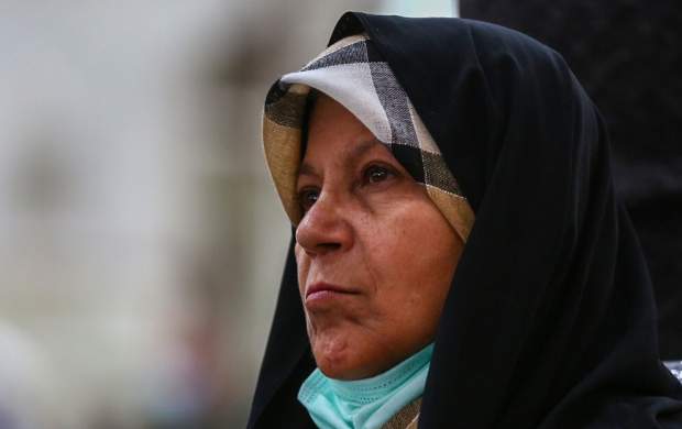 فائزه هاشمی:تنها راه بازگشت سپاه به پادگان‌ها این است که در لیست تحریم‌ها باقی بماند+صوت