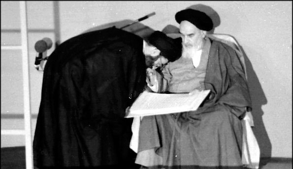 پخت و پز افراطیون برای نوه امام؟!/دوگانه سازی امام و رهبری!؟ پخت و پز افراطیون برای نوه امام؟!/دوگانه سازی امام و رهبری!؟