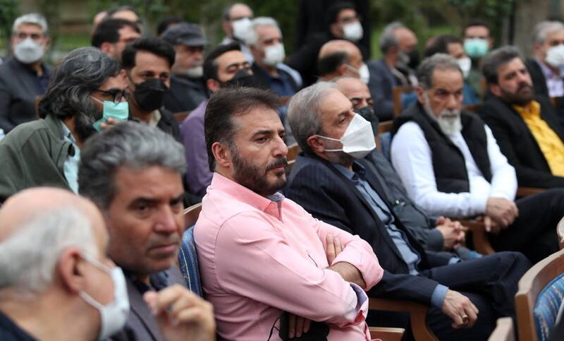در دیدار هنرمندان با رئیس جمهوری چه گذشت؟ در دیدار هنرمندان با رئیس جمهوری چه گذشت؟