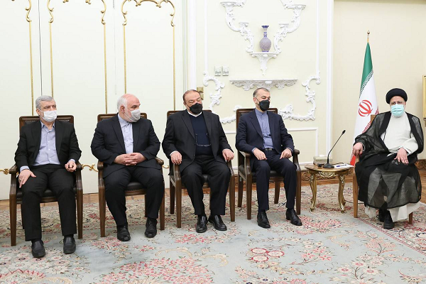 دیدار نوروزی رئیس‌جمهور با مقامات کشوری و لشکری