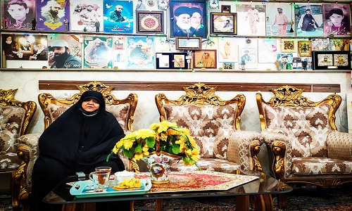 پای صحبت مادر ۵ شهید و ۳ جوان ناکام! +تصاویر پای صحبت مادر ۵ شهید و ۳ جوان ناکام! +تصاویر