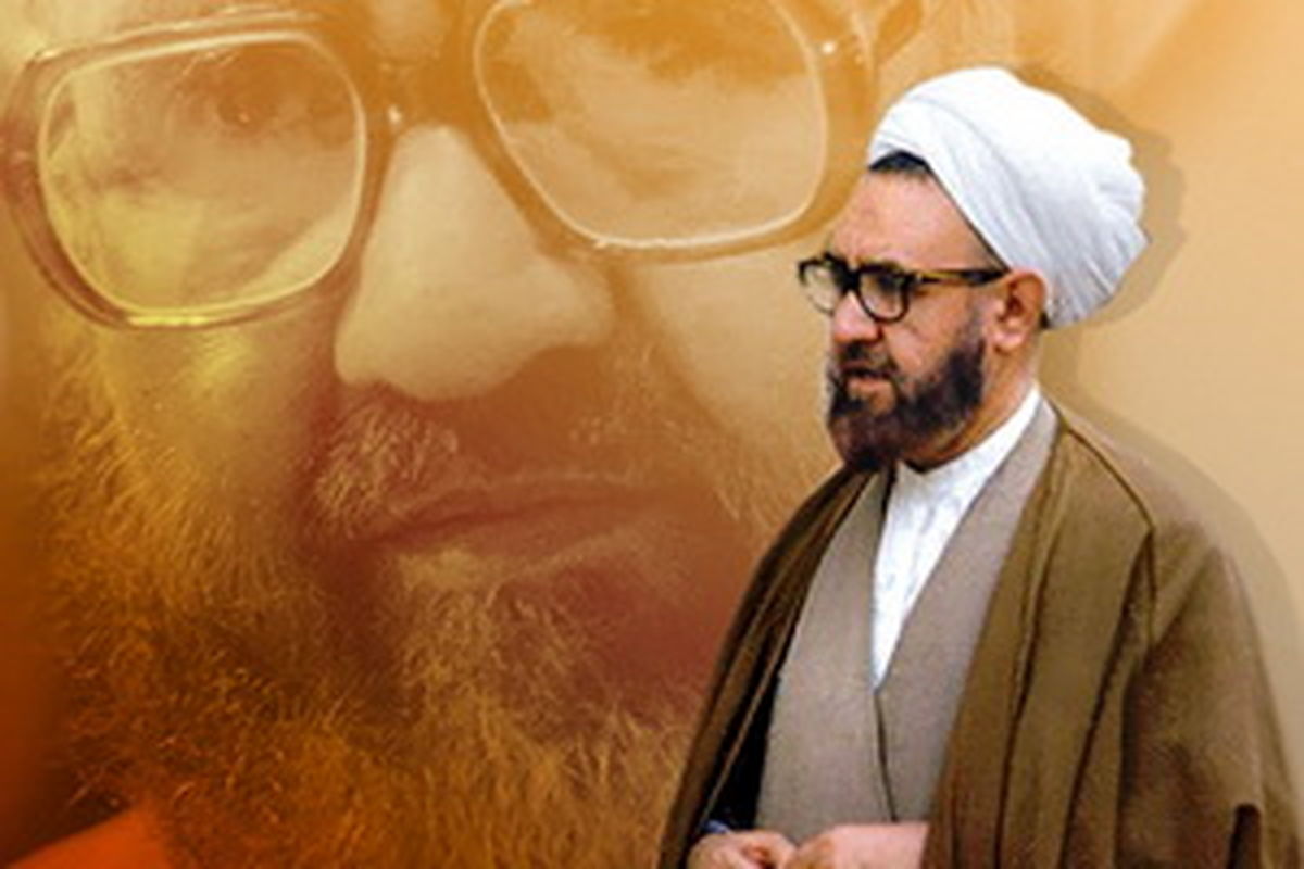 شهید مطهری با خون خود پای کتابهایش را امضاء کرد شهید مطهری با خون خود پای کتابهایش را امضاء کرد