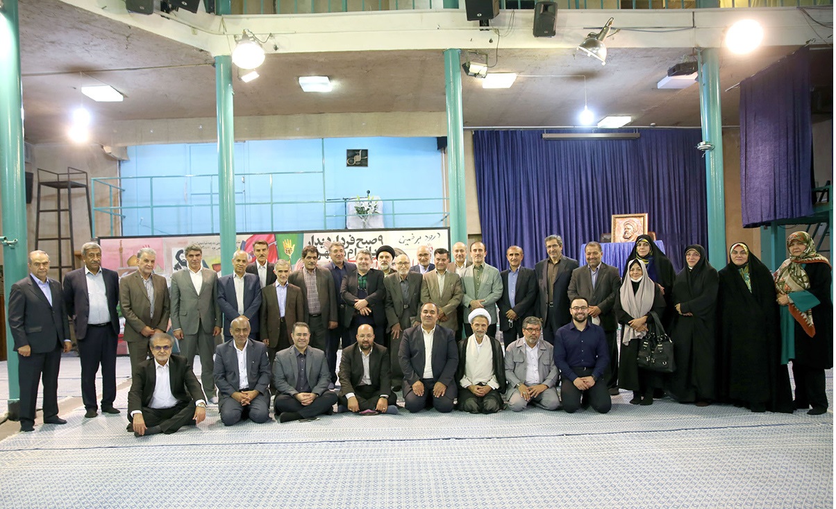 حسینیه حضرت روح الله همچنان پاتوق اصلاح طلبان!+عکس