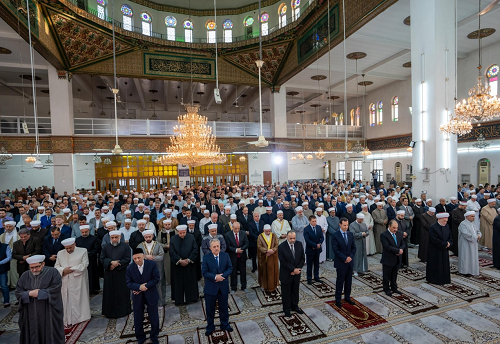 سوء قصد به بشار اسد پیش از حضورش در نماز عید فطر سوء قصد به بشار اسد پیش از حضورش در نماز عید فطر