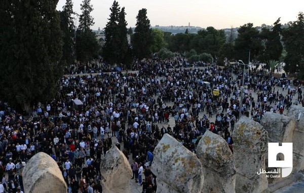نماز عید فطر در صحن‌های مسجدالاقصی