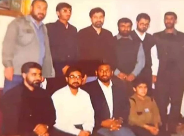 عکس/ حاج قاسم در جمع دوستانش