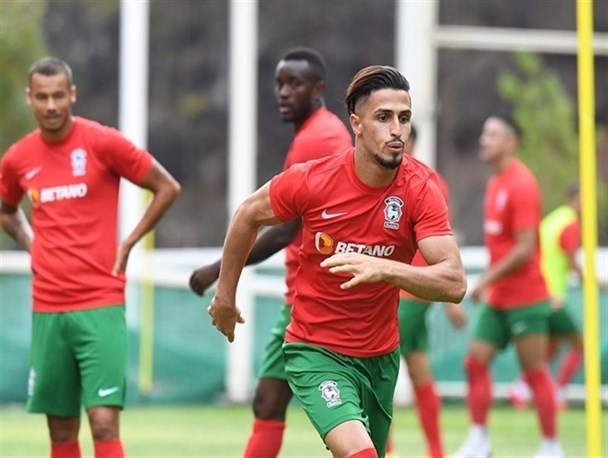 پایان جدال حقوقی مهاجم پیشین پرسپولیس با شرکت انگلیسی پایان جدال حقوقی مهاجم پیشین پرسپولیس با شرکت انگلیسی