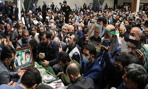 حضور پرشور مردم در مراسم تشییع استاد فاطمینیا+فیلم حضور پرشور مردم در مراسم تشییع استاد فاطمینیا+فیلم