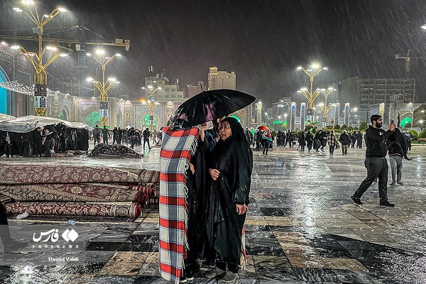 احیای شب بیست و یکم ماه رمضان در حرم رضوی