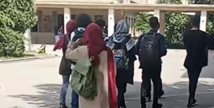 عدم استقبال دانشجویان از فراخوان تجمع ضدحجاب در دانشگاه تهران عدم استقبال دانشجویان از فراخوان تجمع ضدحجاب در دانشگاه تهران