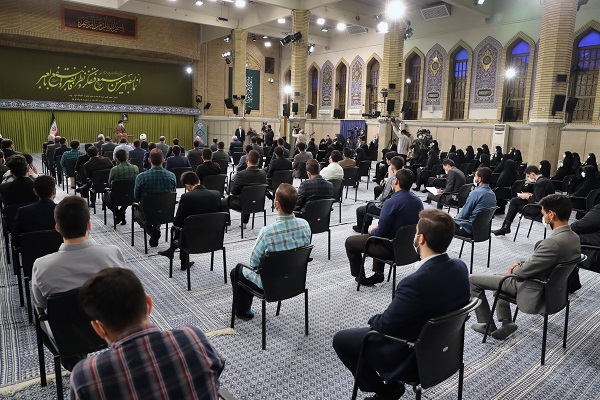 دیدار جمعی از دانشجویان با رهبرمعظم انقلاب