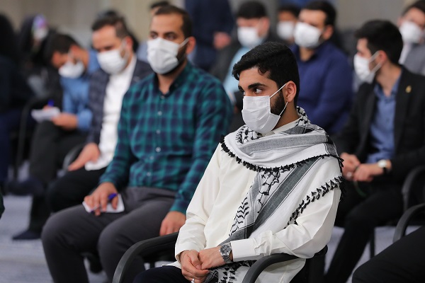 دیدار جمعی از دانشجویان با رهبرمعظم انقلاب
