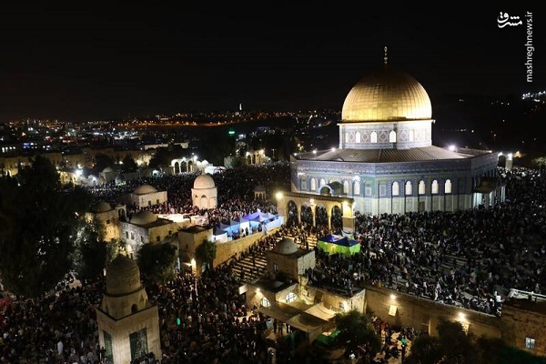 عکس/ حضور گسترده فلسطینی‌ها در مسجدالاقصی