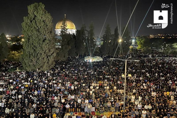 عکس/ حضور گسترده فلسطینی‌ها در مسجدالاقصی