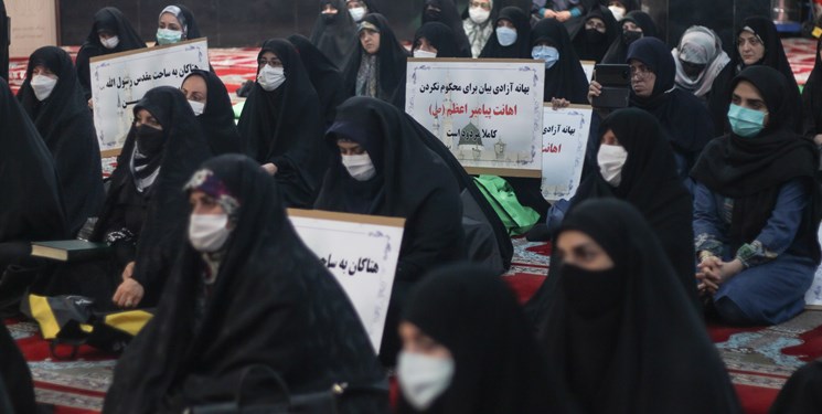 تجمع بانوان حوزوی و دانشگاهی در اعتراض به اظهارات فائزه هاشمی تجمع بانوان حوزوی و دانشگاهی در اعتراض به اظهارات فائزه هاشمی