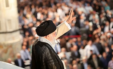 رهبر معظم انقلاب ۱۴خرداد در حرم امام خمینی(ره) سخنرانی میکنند رهبر معظم انقلاب ۱۴خرداد در حرم امام خمینی(ره) سخنرانی میکنند
