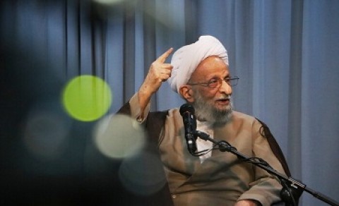 خدا نکند روزی بیاید که دستاوردهای انقلاب بر بادبرود و ما در خواب باشیم!/برخی خود را فهیم تر و باسوادتر از رهبری می دانند! خدا نکند روزی بیاید که دستاوردهای انقلاب بر بادبرود و ما در خواب باشیم!/برخی خود را فهیم تر و باسوادتر از رهبری می دانند!