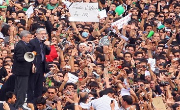 توصیه رهبر انقلاب به موسوی/ شهادت چند نفر در پی تظاهرات حامیان موسوی توصیه رهبر انقلاب به موسوی/ شهادت چند نفر در پی تظاهرات حامیان موسوی