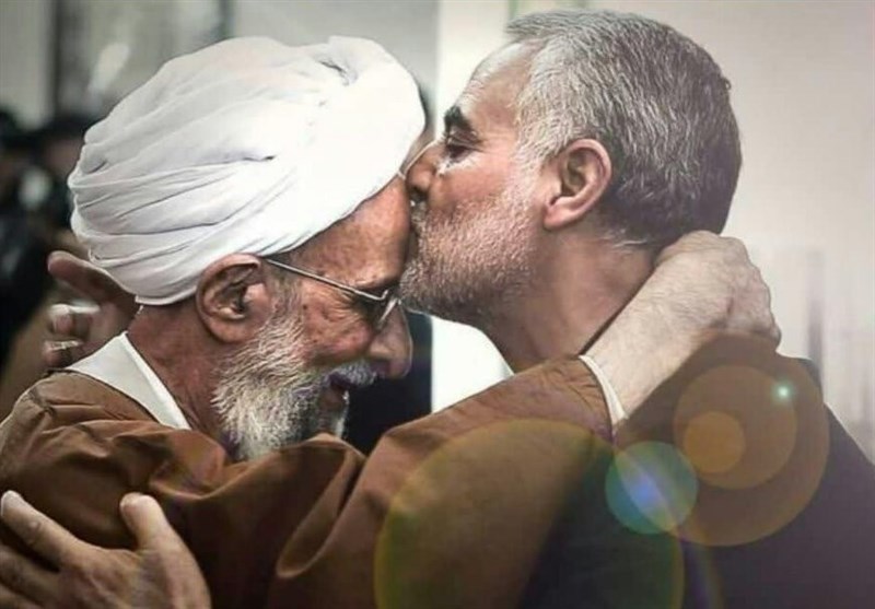 ماجرای آخرین دیدار علامه مصباح با احمدی نژاد/نگرانم ایشان عاقبت به خیر نشود! ماجرای آخرین دیدار علامه مصباح با احمدی نژاد/نگرانم ایشان عاقبت به خیر نشود!