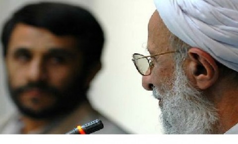 ماجرای آخرین دیدار علامه مصباح با احمدی نژاد/نگرانم ایشان عاقبت به خیر نشود! ماجرای آخرین دیدار علامه مصباح با احمدی نژاد/نگرانم ایشان عاقبت به خیر نشود!
