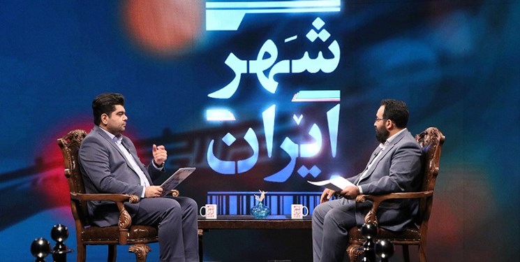 به اسم خصوصی سازی مردم را از نظام دور کردند به اسم خصوصی سازی مردم را از نظام دور کردند