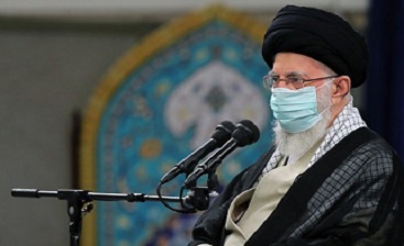 راز سربلندی جمهوری اسلامی در مقابل همه حوادث ایستادگی و نهراسیدن از دشمنان است راز سربلندی جمهوری اسلامی در مقابل همه حوادث ایستادگی و نهراسیدن از دشمنان است
