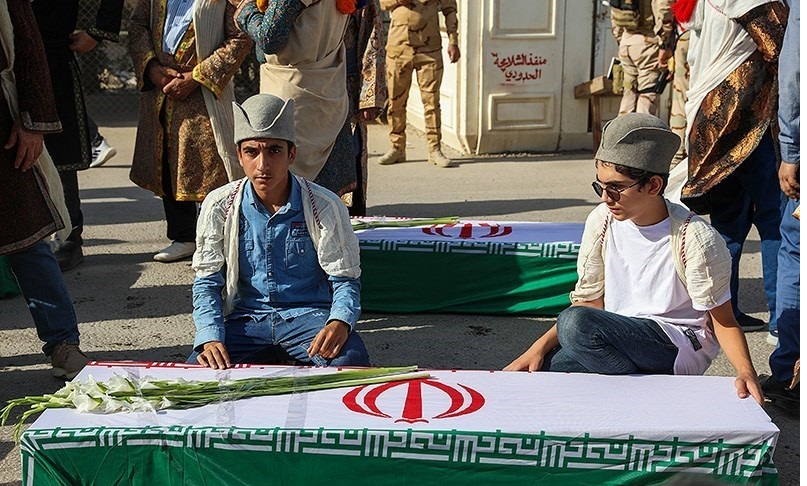 ورود پیکر ۳۵ شهید دفاع مقدس از مرز شلمچه/تصاویر