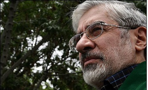 پذیرش لجن پراکنی موسوی با توجیه وقیحانه!/او را انقلابی تحویل دادیم،چه بلایی سر او آوردید؟ پذیرش لجن پراکنی موسوی با توجیه وقیحانه!/او را انقلابی تحویل دادیم،چه بلایی سر او آوردید؟