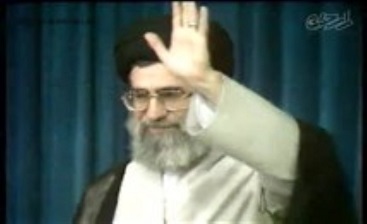 فیلم کامل دیدار اولین گروه از آزادگان با رهبر انقلاب در سال 1369