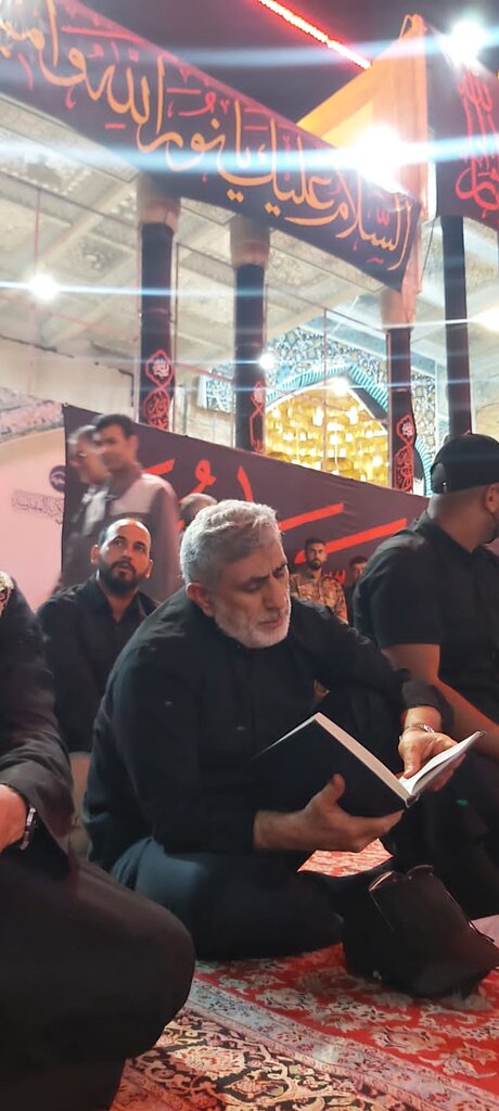 تصاویر متفاوت از سردار قاآنی در حرم سامرا همزمان با اربعین تصاویر متفاوت از سردار قاآنی در حرم سامرا همزمان با اربعین