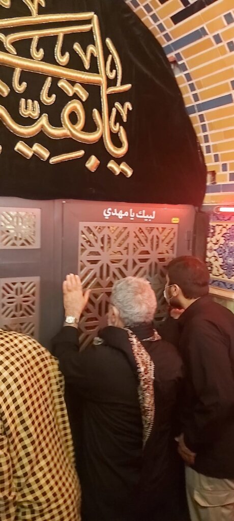 تصاویر متفاوت از سردار قاآنی در حرم سامرا همزمان با اربعین تصاویر متفاوت از سردار قاآنی در حرم سامرا همزمان با اربعین