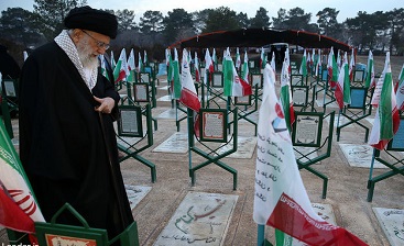 این پیام شهیدان است ایستادگی برابر شیطان‌ها به پیروزی و پایان ترس و اندوه می‌رسد