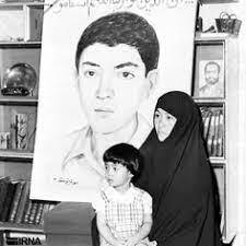 کونیکو یامامورا، هم پای انقلاب تا گام دوم