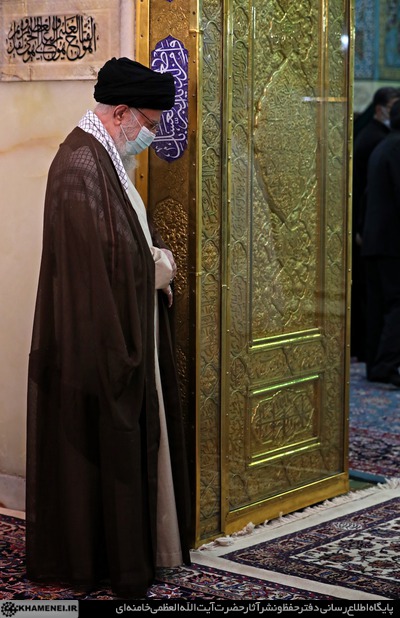 از کودکی خادم این تبار محترمیم/حضور رهبر انقلاب در حرم امام رضا(ع)+فیلم از کودکی خادم این تبار محترمیم/حضور رهبر انقلاب در حرم امام رضا(ع)+فیلم