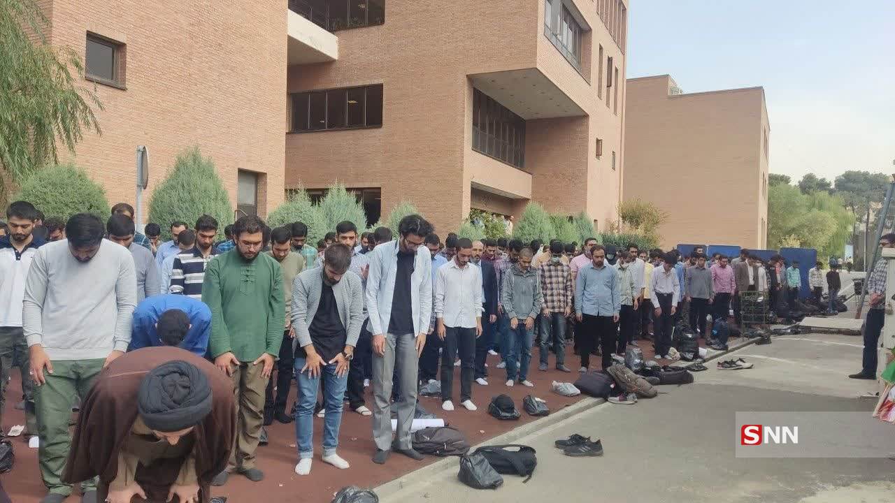 تجمع دانشجویان شریف در اعتراض به بی حرمتی ها