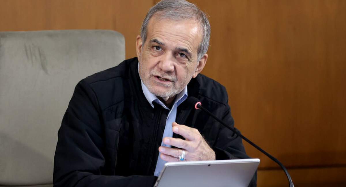 پزشکیان: سامانه خدمات دولت تکمیل شود