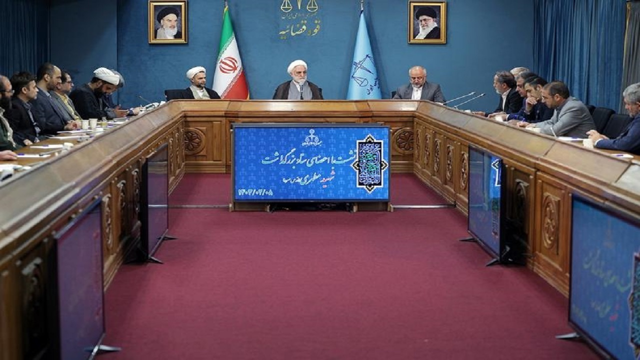 اژه ای:برخورد با متجاوزین به بیت‌المال باید بازدارنده باشد