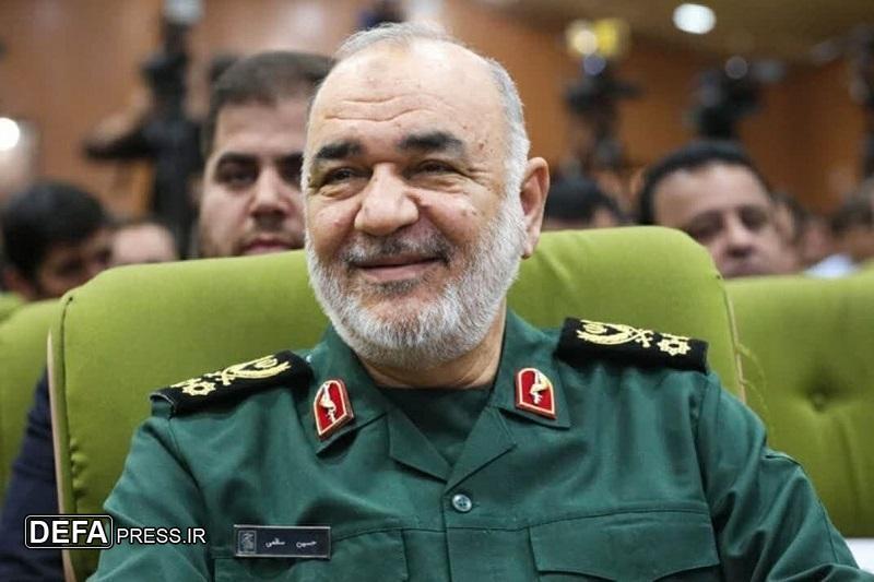 سرلشکر سلامی پرتاب ماهواره چمران 1را تبریک گفت