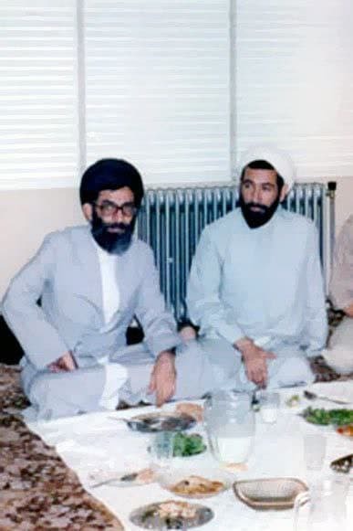 رهبرانقلاب در کنار شهیدان رجایی و باهنر