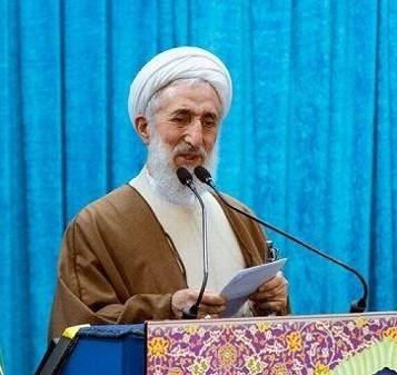 هیچ وقت در مذاکره با آمریکا عزتی کسب نکردیم | دانشجویان روحیه سازشناپذیری با دشمن داشته باشند