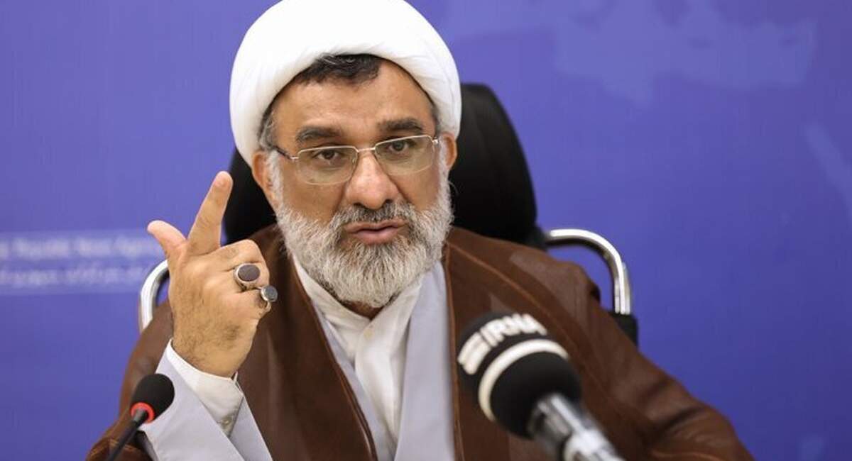 خسروپناه: برای تغییر تاثیر معدل در کنکور تلاش نکنید