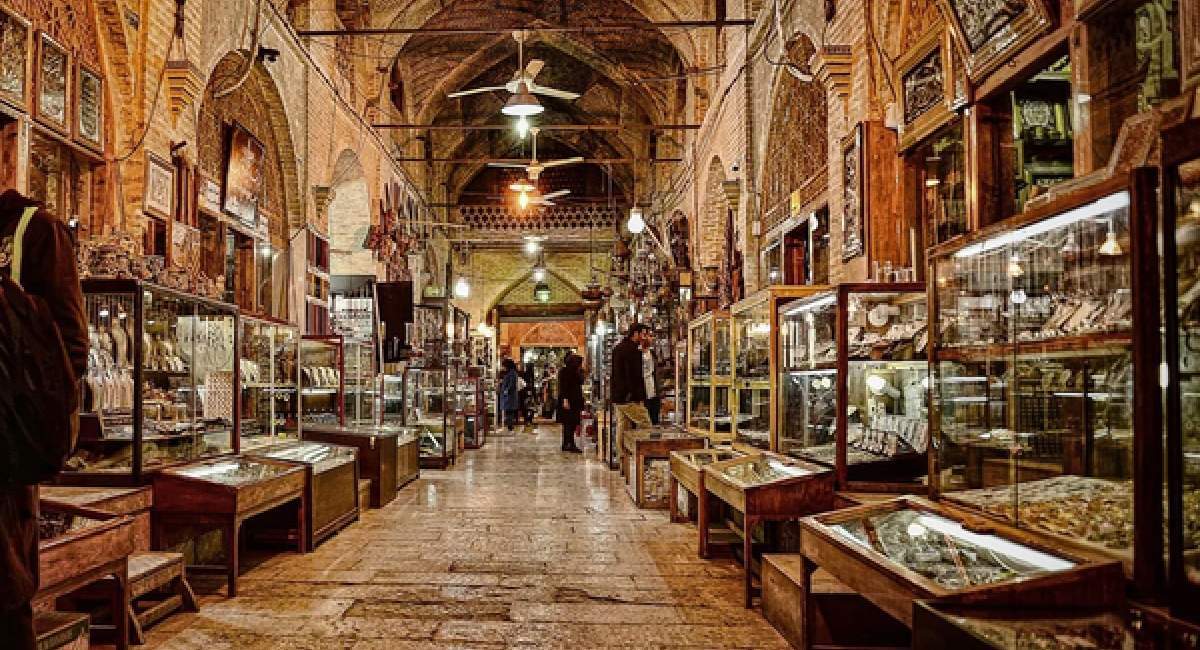 بازاریان اصفهان: بازار جای عرض اندام معاندین نیست