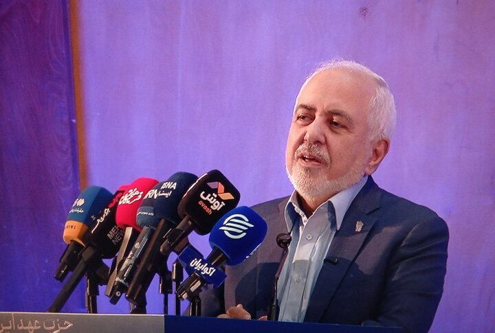 ظریف: مهم&zwnj;ترین سرمایه این کشور مردم آن هستند