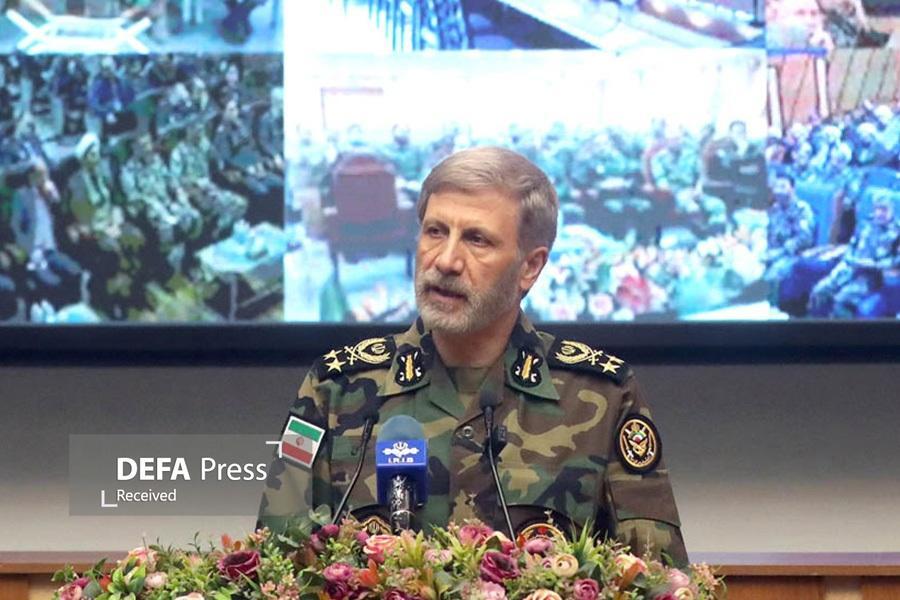 تهدید دشمن بدون پاسخ نمیماند/ «مردم» و «رهبری» منابع قدرت ایران اسلامی تهدید دشمن بدون پاسخ نمیماند/ «مردم» و «رهبری» منابع قدرت ایران اسلامی