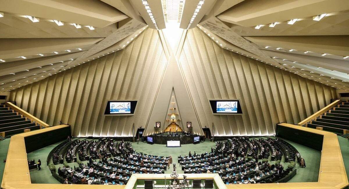 هیئت رئیسه مجلس محل پیگیری کارهای ناتمام مخالفان شهرداری است؟