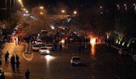 ۸ نکته مهم درباره فراخوان ساعت ۸ شب پنجشنبه ۱۸ دی/آنچه انجام شد، اجتماع و اعتراض نبود ۸ نکته مهم درباره فراخوان ساعت ۸ شب پنجشنبه ۱۸ دی/آنچه انجام شد، اجتماع و اعتراض نبود