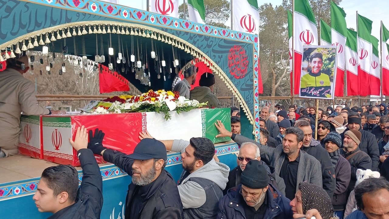 شهدای حافظ امنیت در بهشت زهرا (س) آرام گرفتند