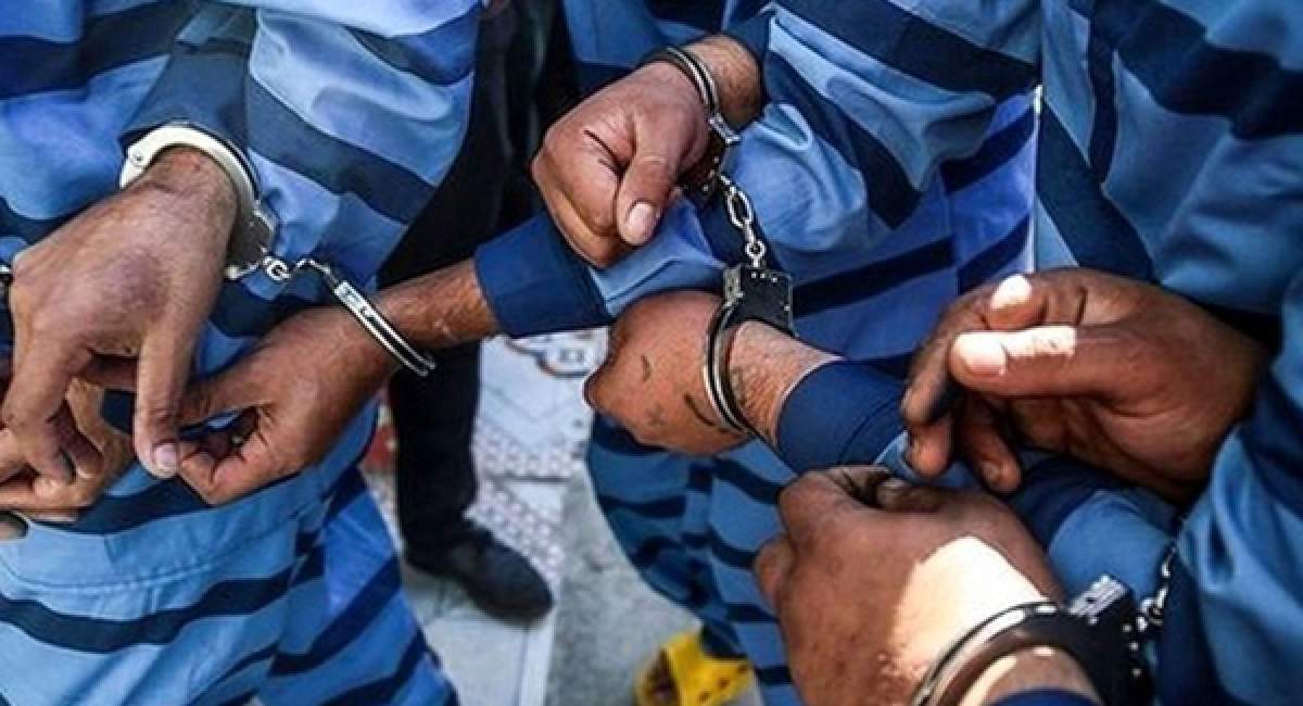 انهدام یک باند تروریستی مسلح توسط سربازان گمنام امام زمان انهدام یک باند تروریستی مسلح توسط سربازان گمنام امام زمان