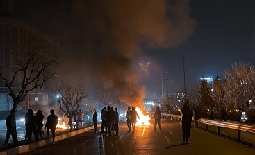 کماندوهای اسرائیلی در تهران/ ماجرای ۱۲ مرد ورزیده سیاهپوش در تجمعات