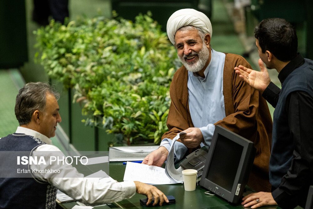 صحن علنی مجلس - ۹ دی صحن علنی مجلس - ۹ دی